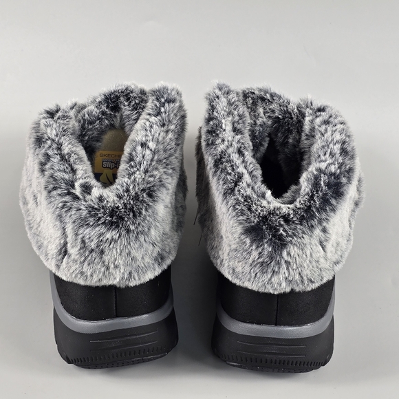 Skechers Vegan Black and Gray Winter Boots with Faux Fur Lining Size 9.5 - Picture 6 of 10